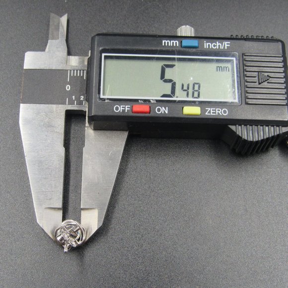 Sterling Silver 5.4mm Fancy Cubic Zirconia Stud Earrings Vintage - Picture 6 of 7